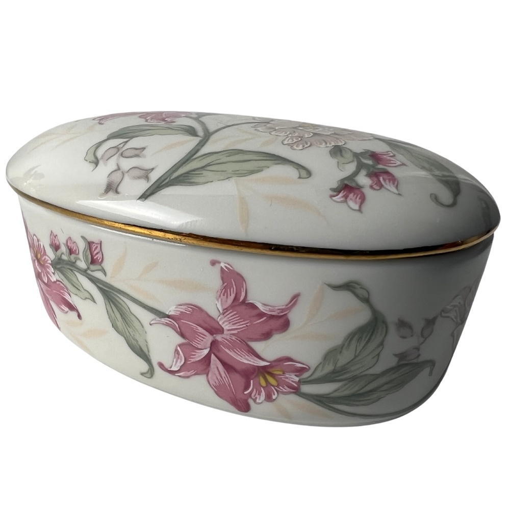 Vintage Otagiri Japan Oval Porcelain Trinket Small Jewelry Box Floral